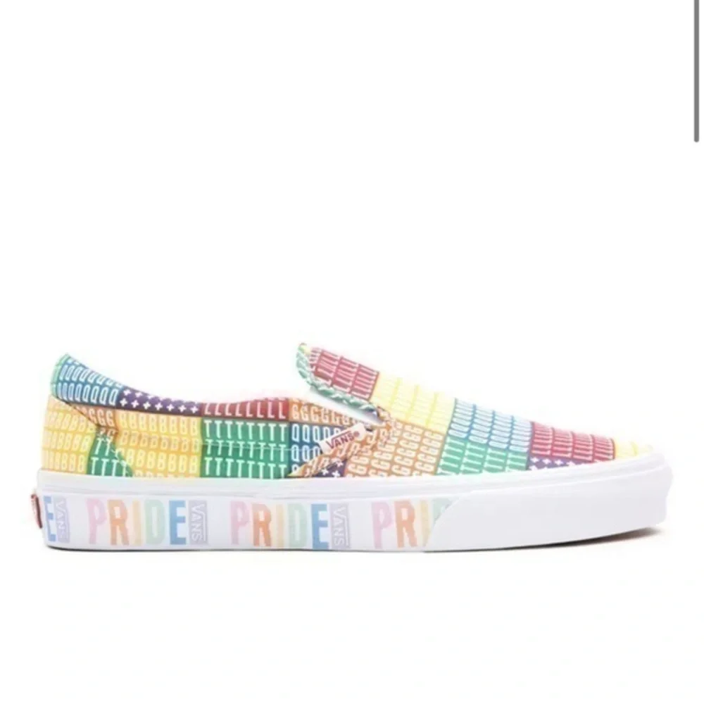 NEW Vans Pride Classic Slip-On Shoes Size 9.5